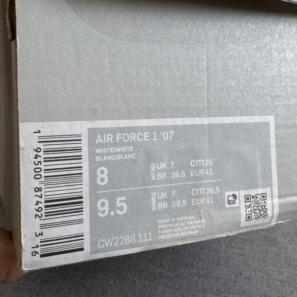 Nike Air Force 1 07 Mens White White Low Top Sneakers CW2288-111 Size 8